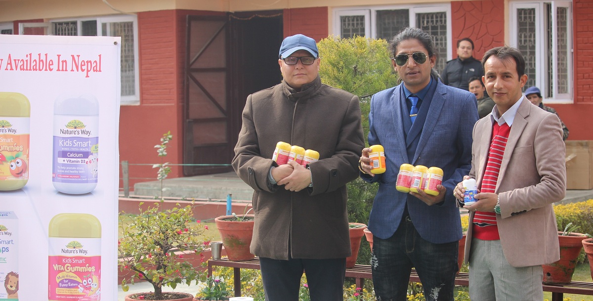 अष्ट्रेलियाका बालमैत्री उत्पादनको प्रवद्र्धन गर्दै गायक अनिल सिंह