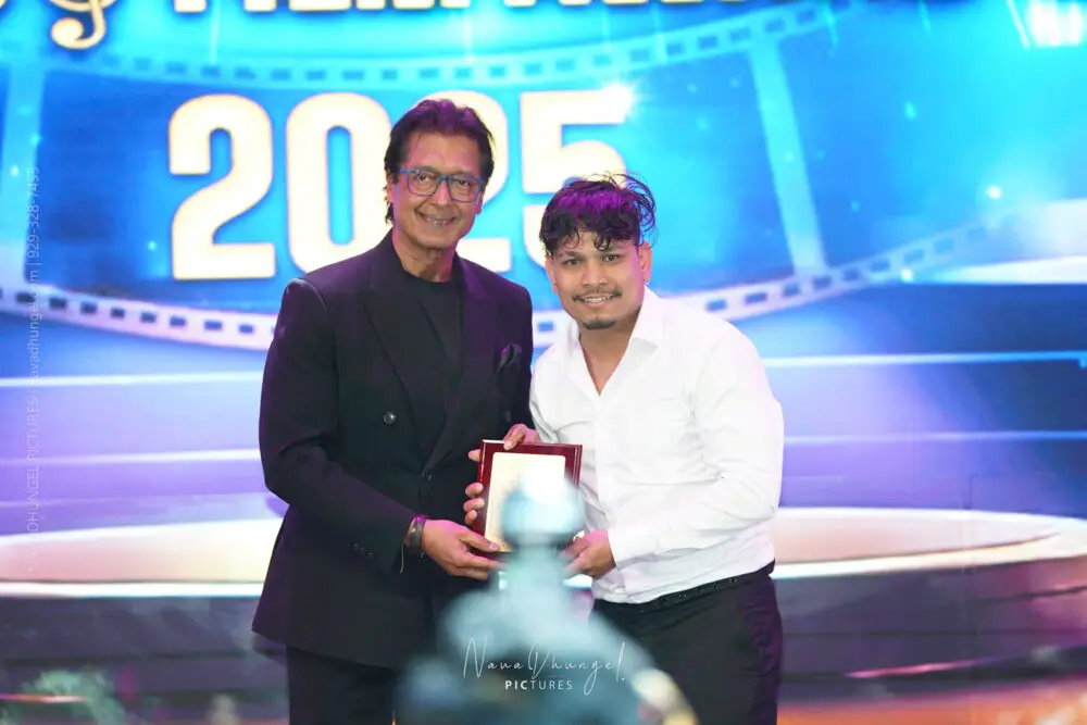 Dinesh Sunar Honored by Mahanayak Rajesh Hamal at 8848 Himalayan Music & Film Award USA 2025