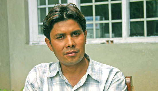 भाग्यको भेल र अभिनयको आशक्ति